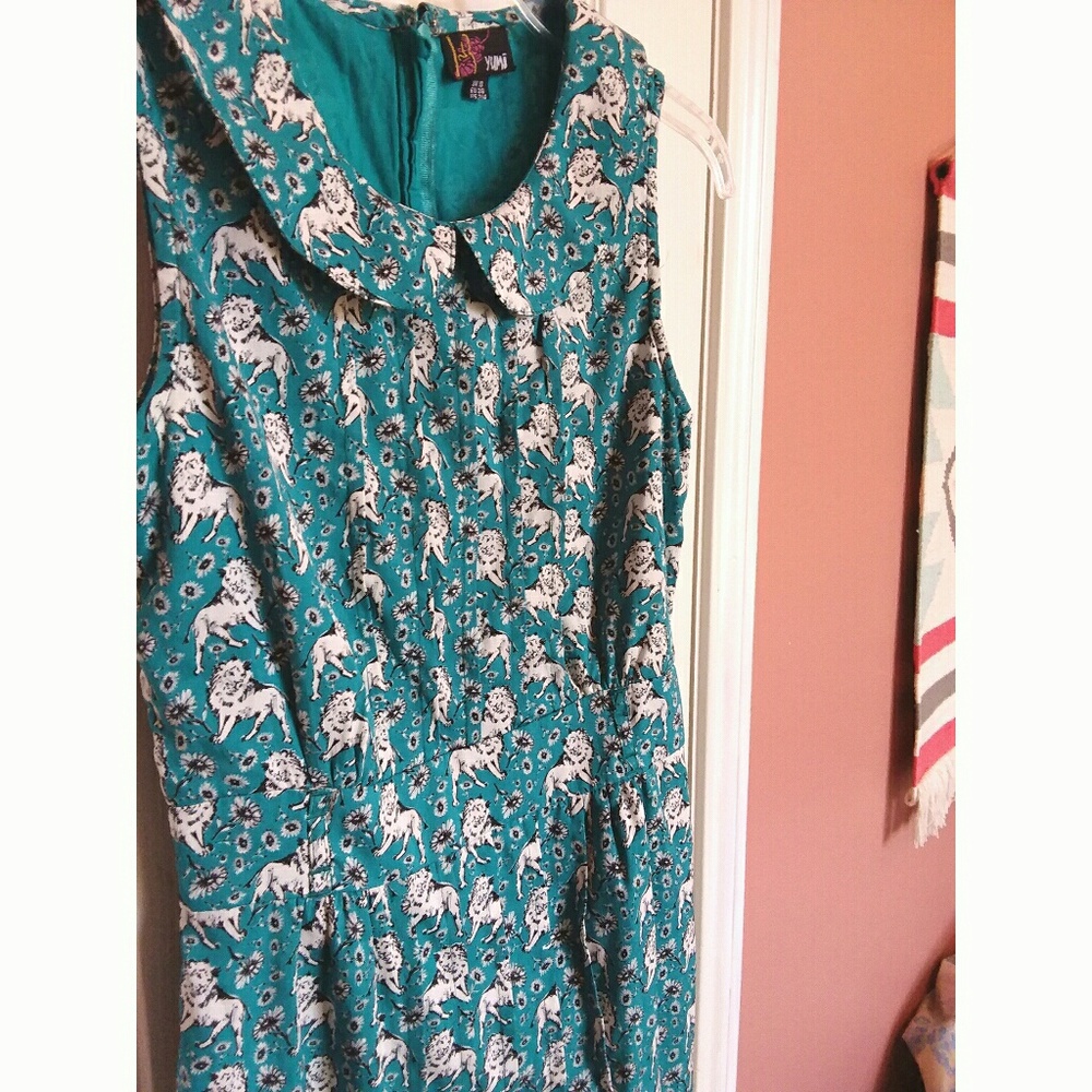 Adorable YUMI Lion Print Peter Pan Collar Dress